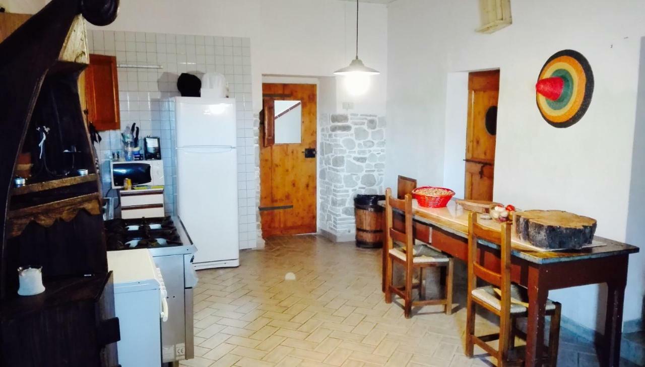 Le Terre D'Abruzzo Guest House Alanno Exterior foto